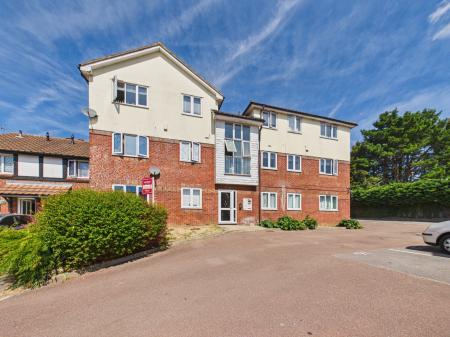 Flat Blake's Lane in Basingstoke and Deane