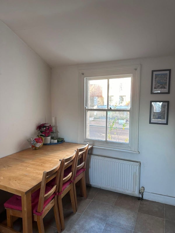 Room Wandsworth Road in Greater London