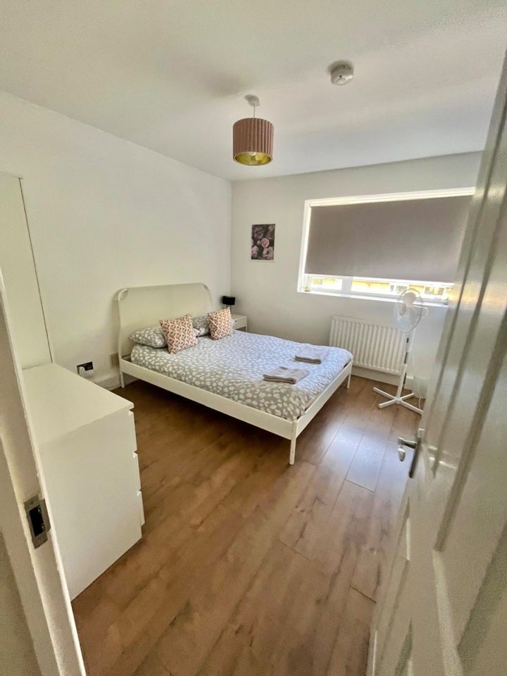 Room Robert Street in Greater London