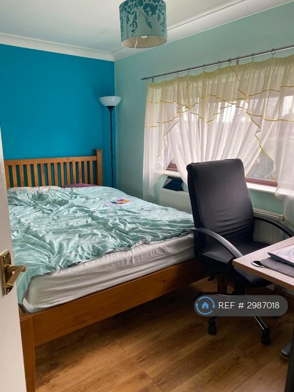 House Bagot Grove in Stoke-on-Trent