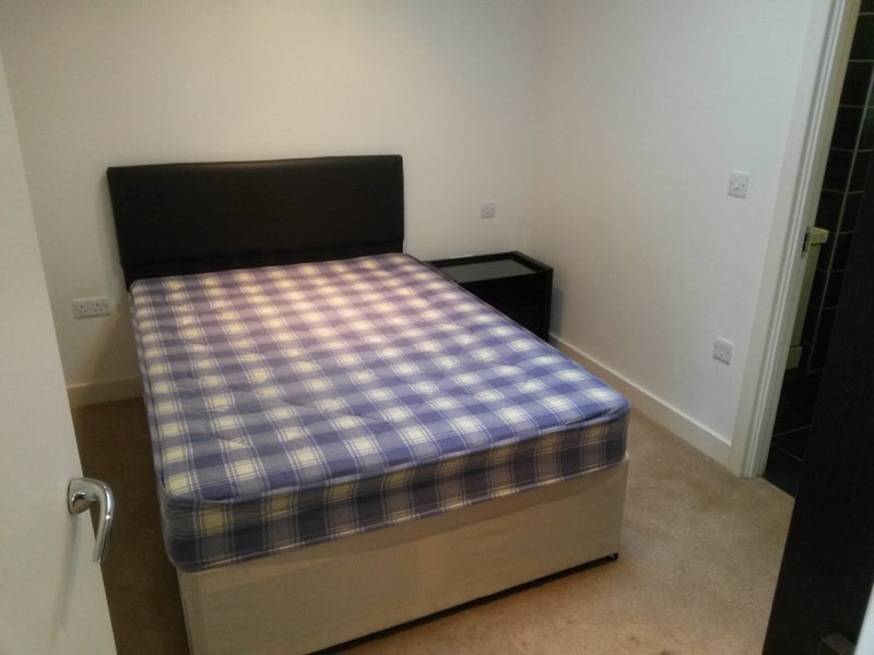 Room Clive Passage in Birmingham