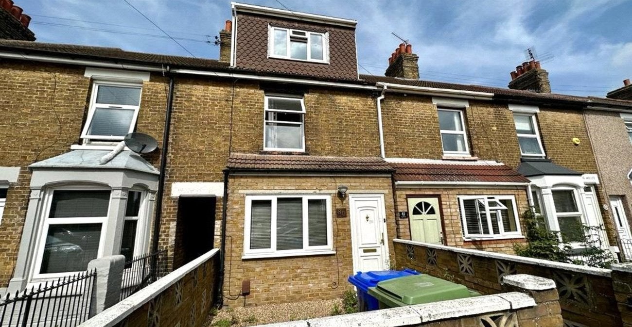 Room Tonge Road in Borough of Swale
