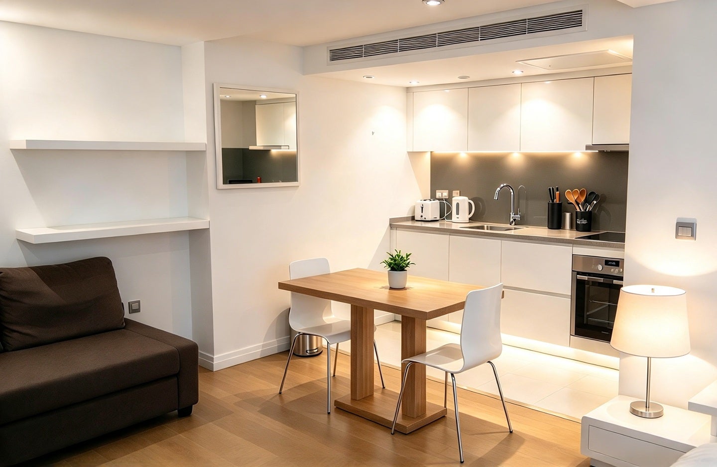 Flat Northumberland Avenue in City of Westminster