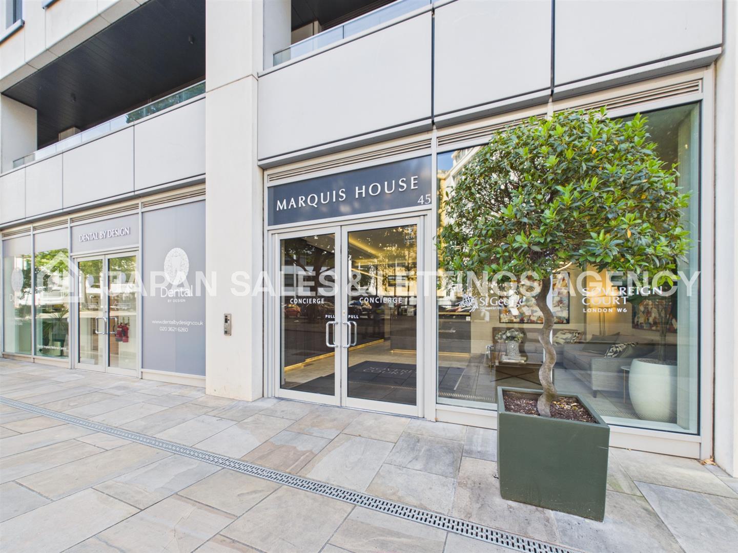 Flat Beadon Road in Greater London