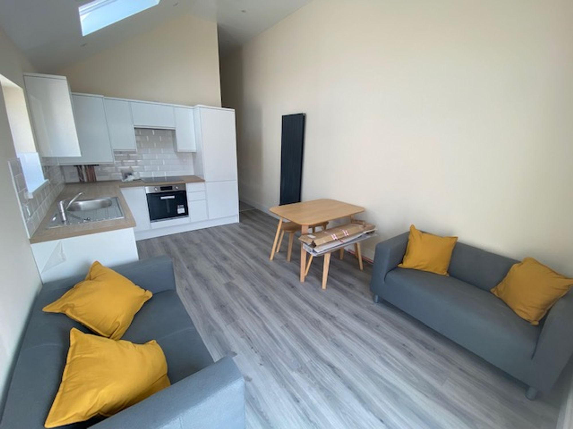 Flat Whitchurch Road in Cardiff