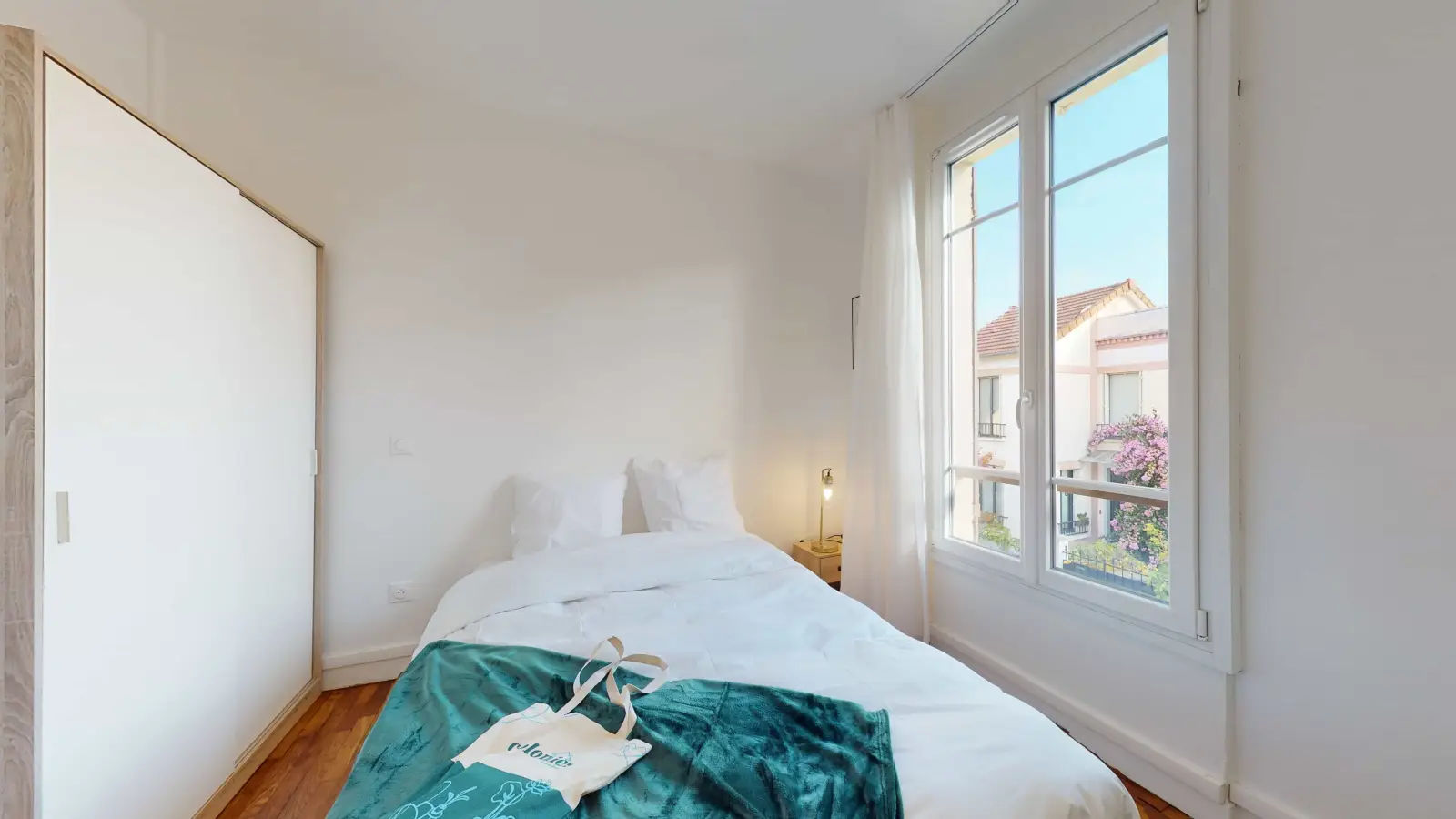 Chambre Rue Moslard à Colombes