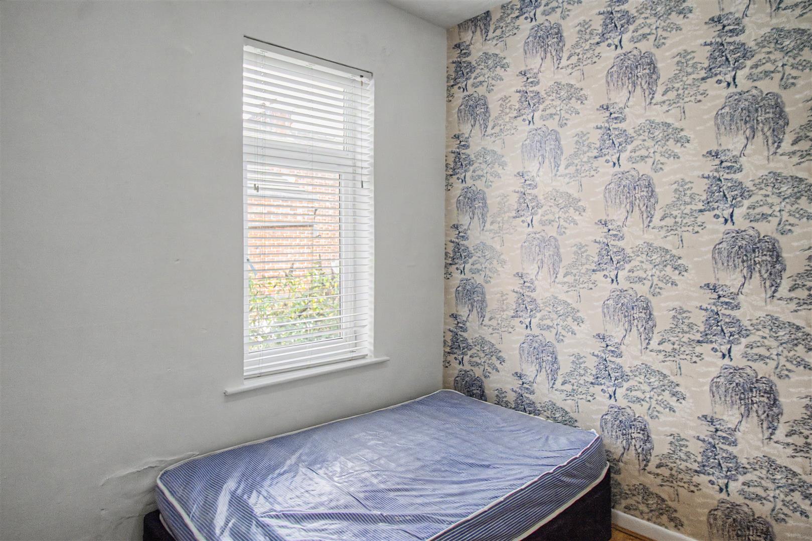 Flat Kenmure Place in Preston