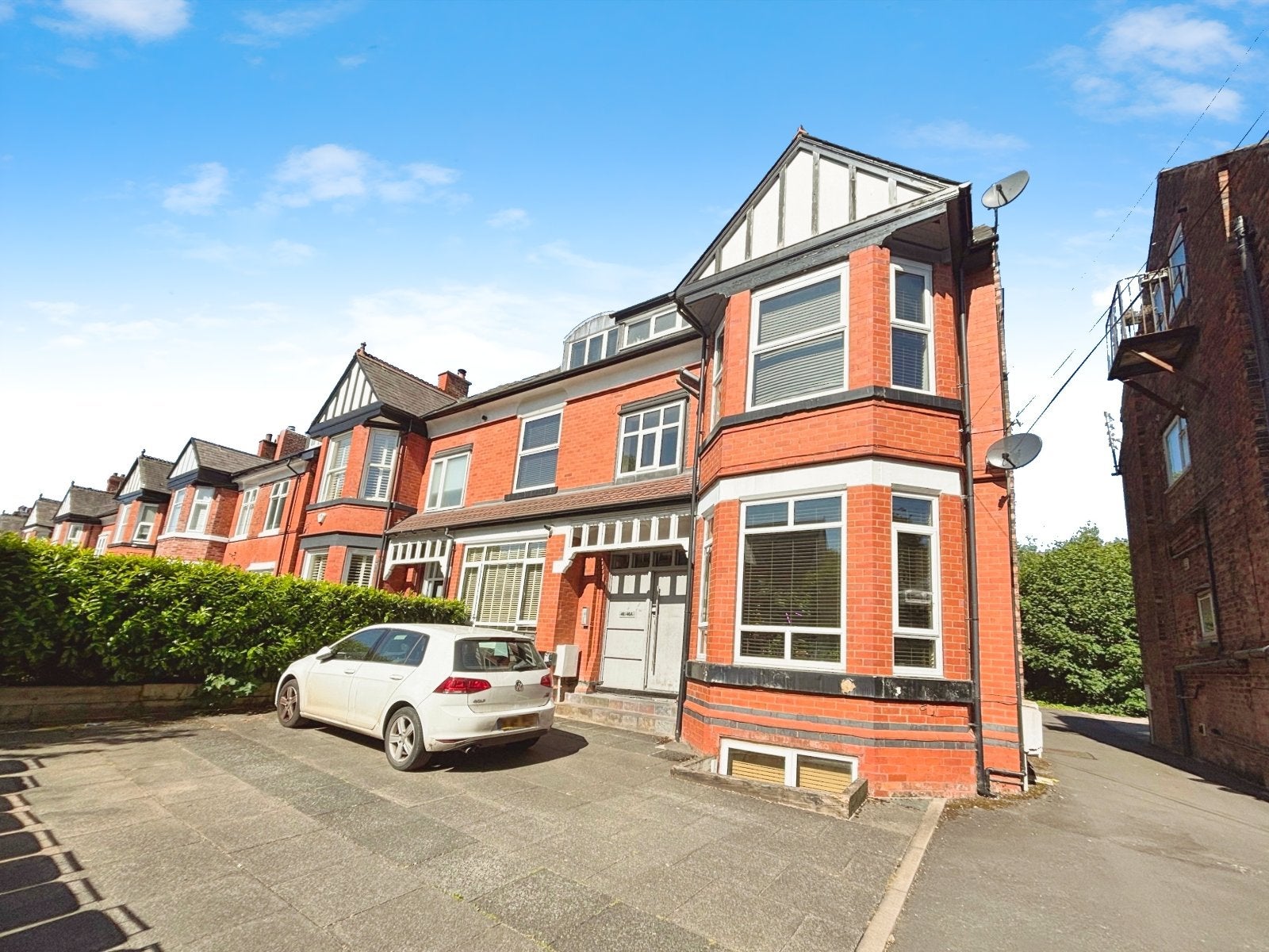 Flat Clyde Road in Manchester