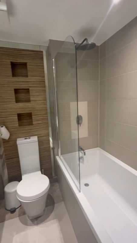 Room Limeharbour in Greater London