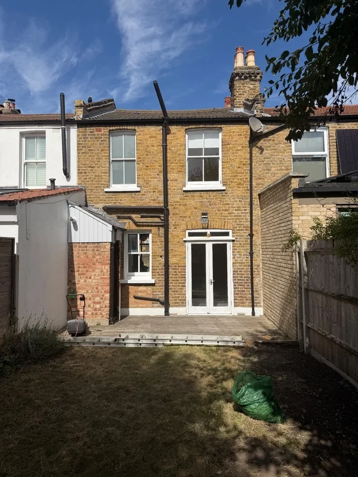 House Jennings Road in Greater London