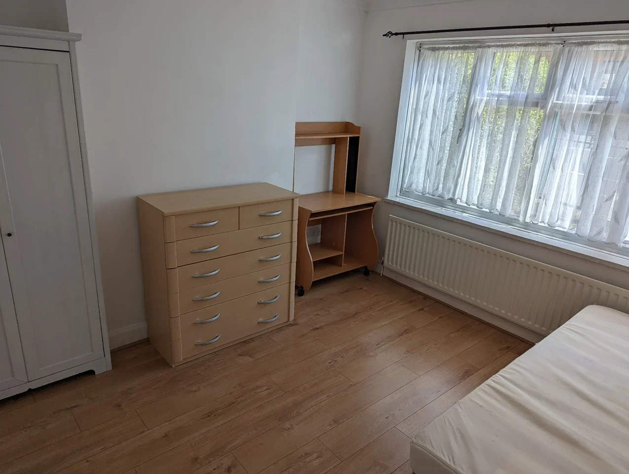 Room East Street in Epsom and Ewell