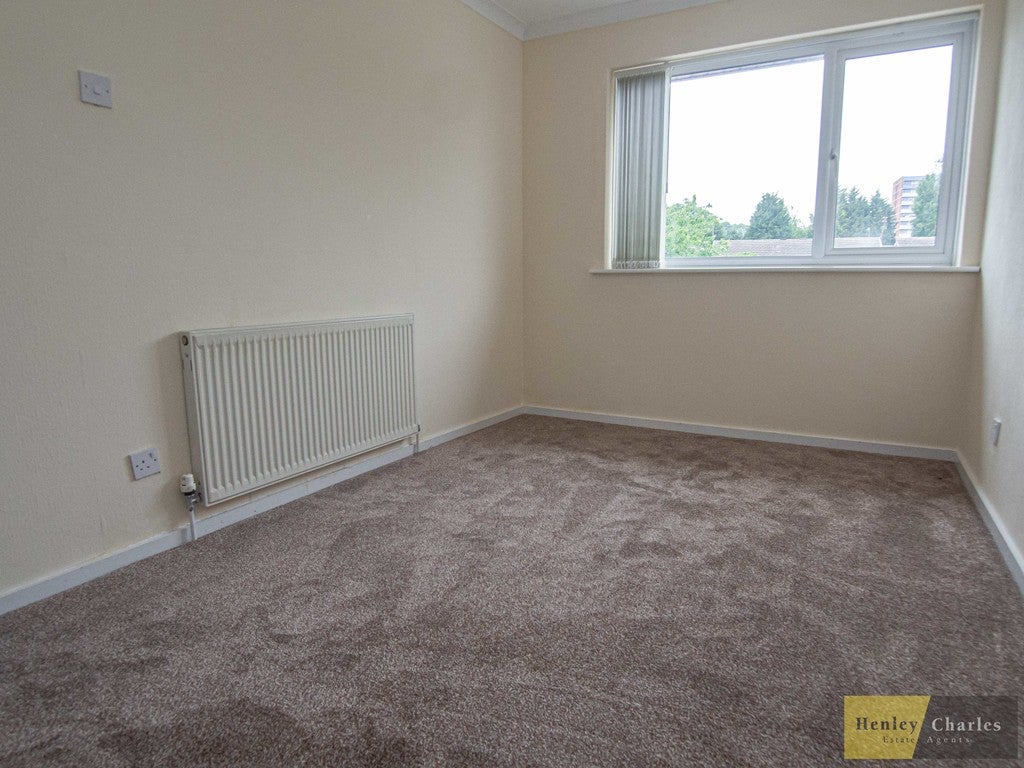 House Walcot Drive in Sandwell