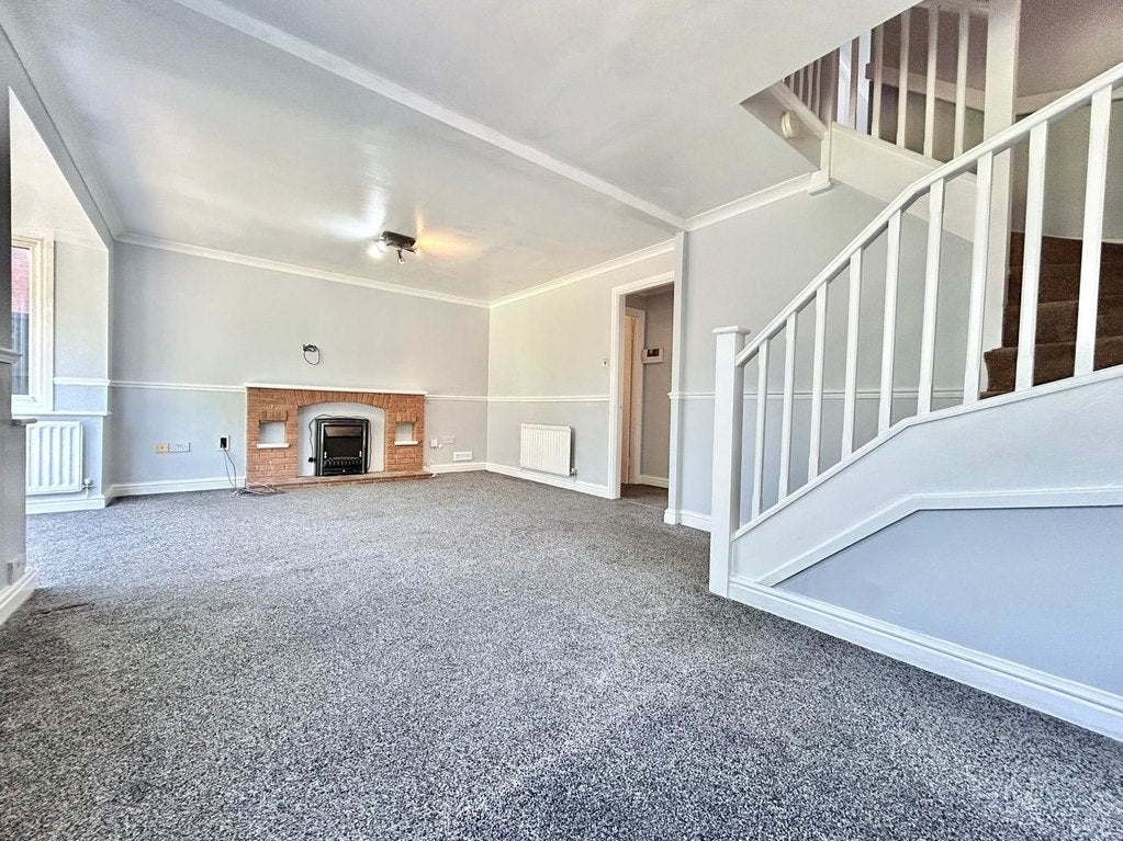 House Brunton Close in Coventry