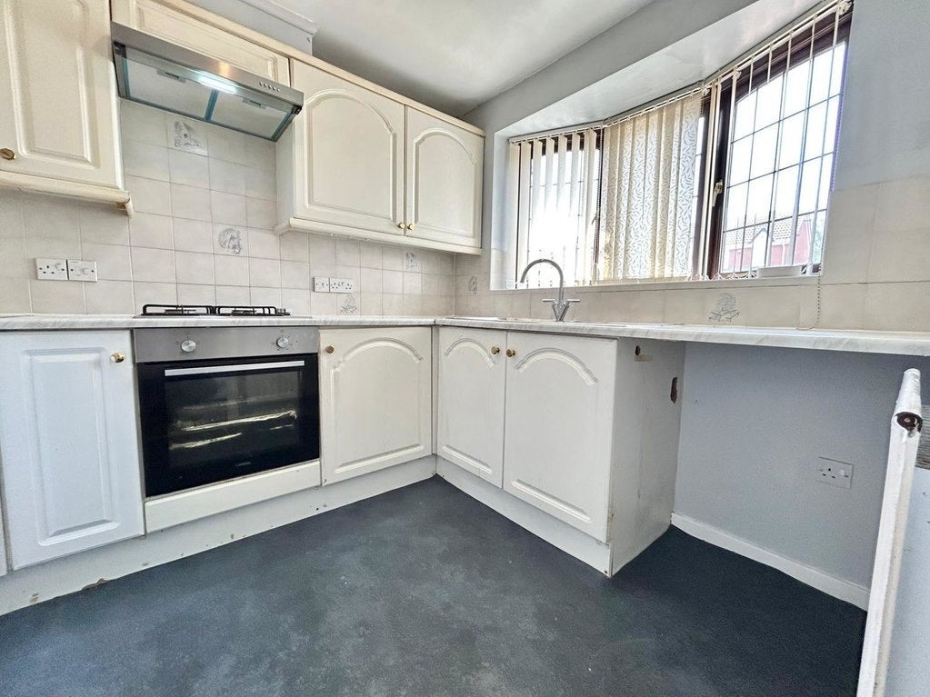 House Brunton Close in Coventry