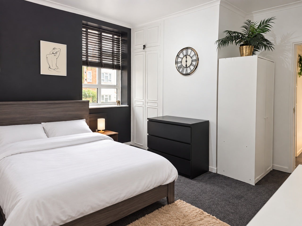 Room Powis Road in Greater London