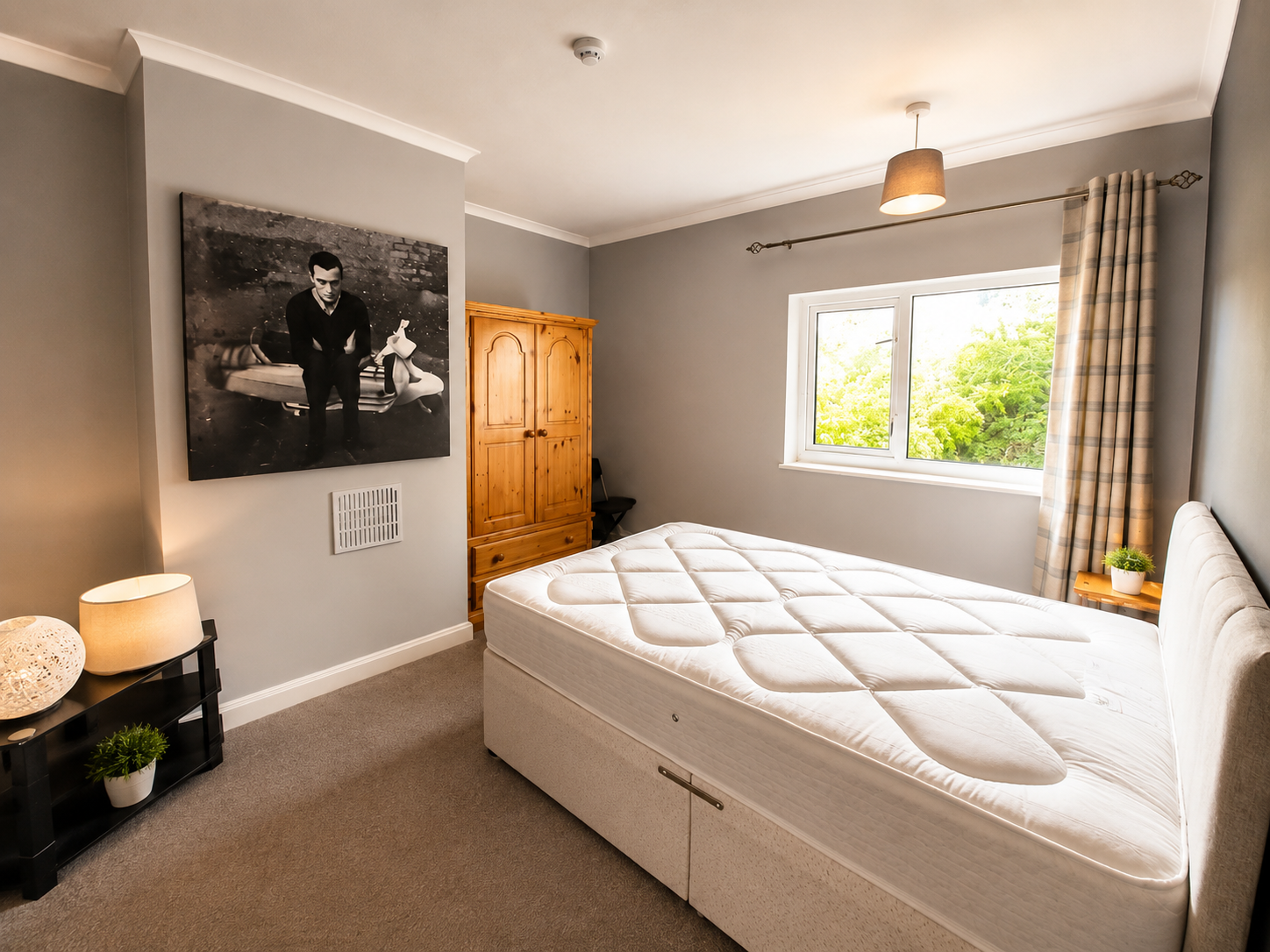 Room Fore Hamlet in Ipswich