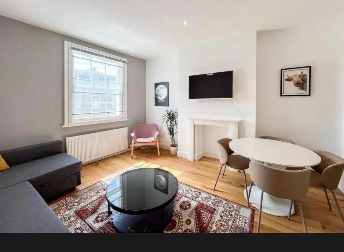 Flat Delancey Street in Greater London
