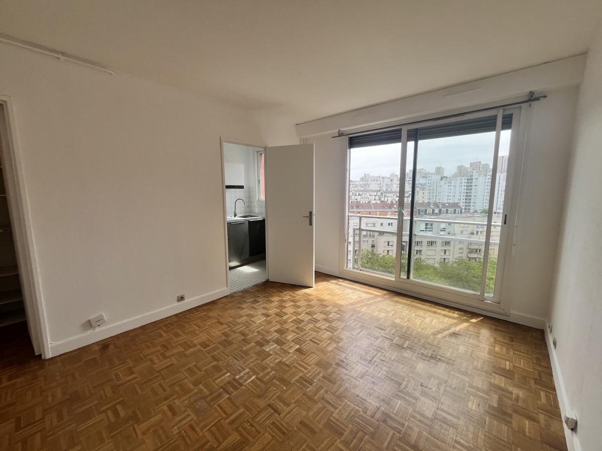 Appartement Rue Petit à Paris