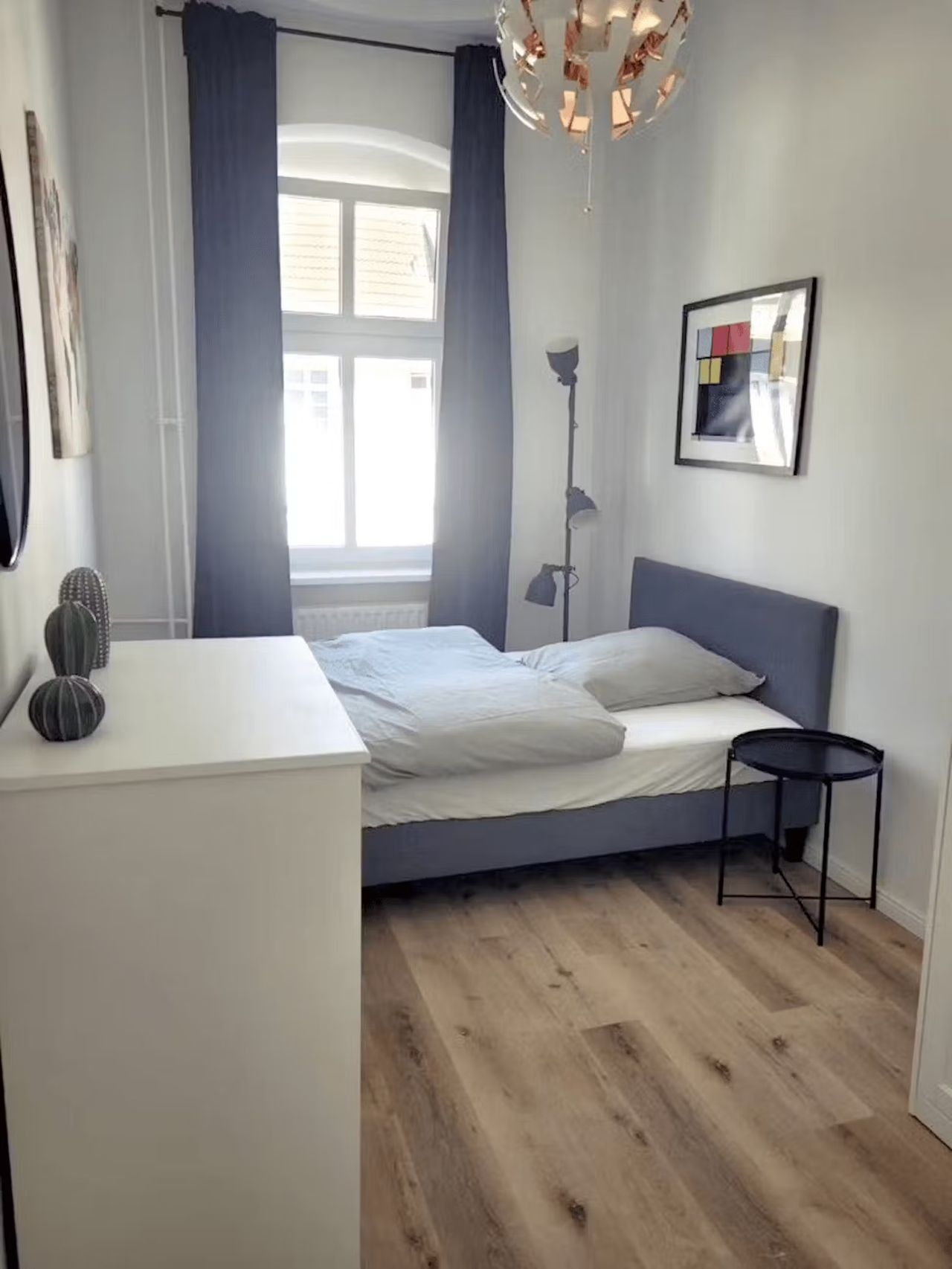 Zimmer Emser Straße in Berlin