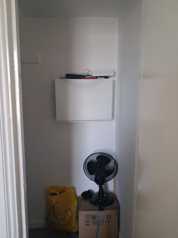 Room Harrow Road in City of Westminster