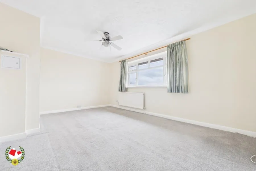 House Hendingham Close in Gloucester