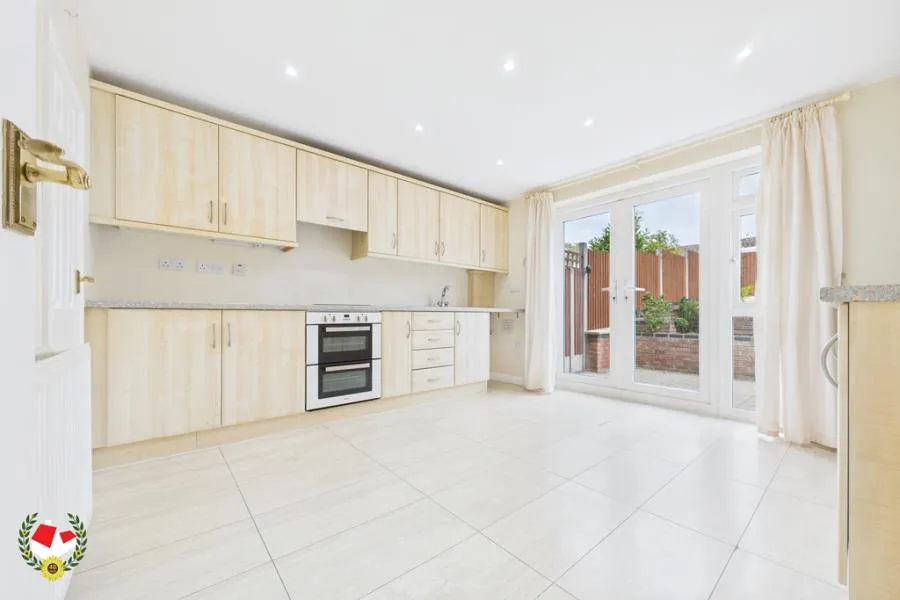 House Hendingham Close in Gloucester