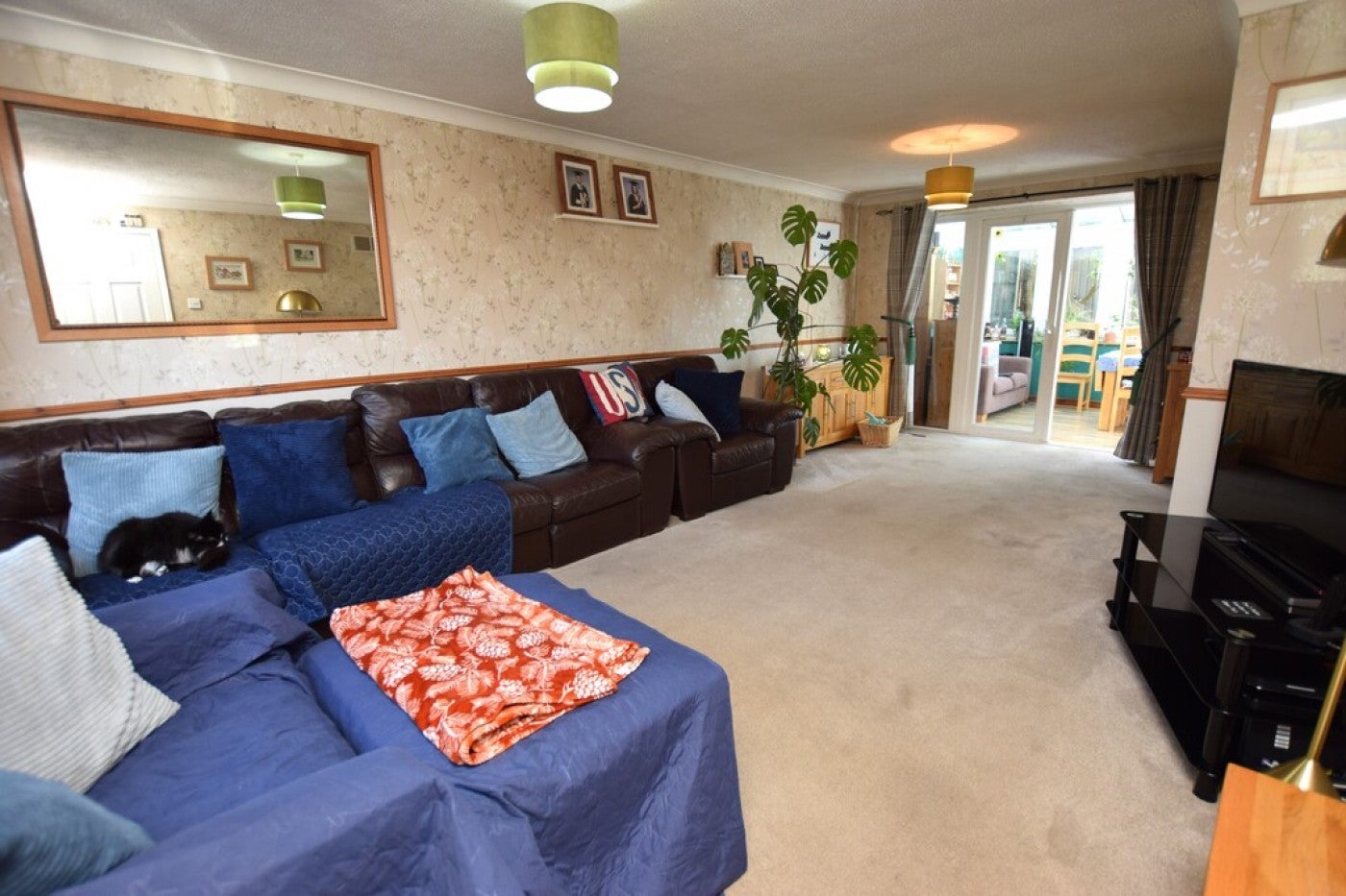 House Wheatsheaf Road in Huntingdonshire