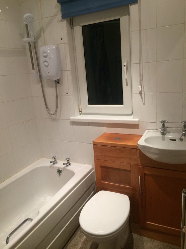 Room Tewkesbury Street in Cardiff