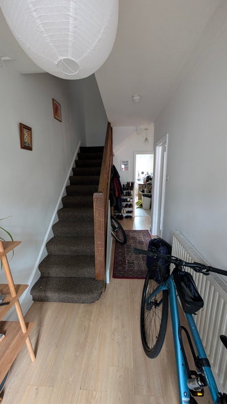 Room Folkestone Road in Greater London