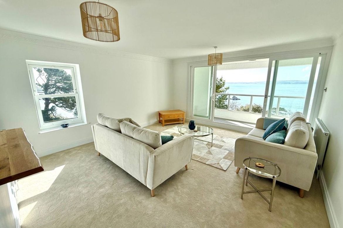 Flat Hesketh Road in Torquay