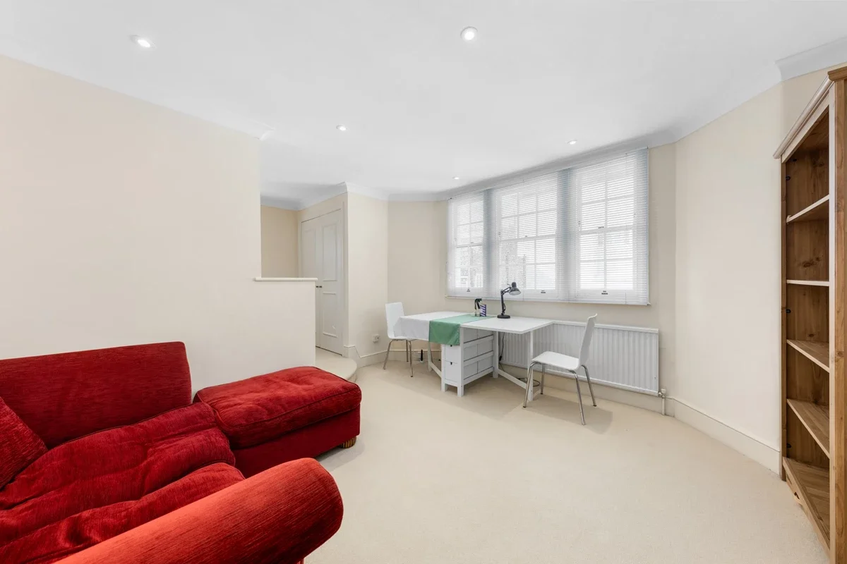 Flat Westbourne Terrace in City of Westminster