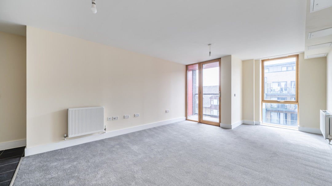 Flat Homesdale Road in Greater London