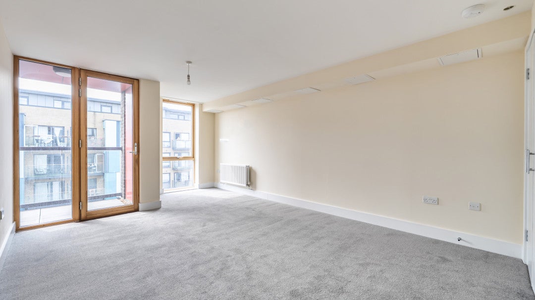 Flat Homesdale Road in Greater London