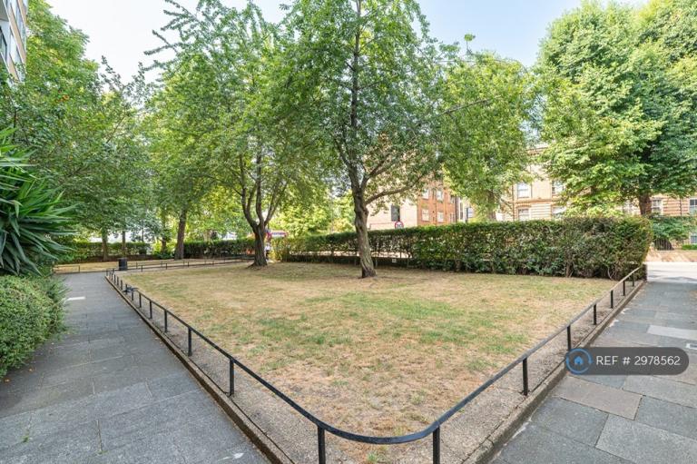 Flat Churchill Gardens Road in City of Westminster