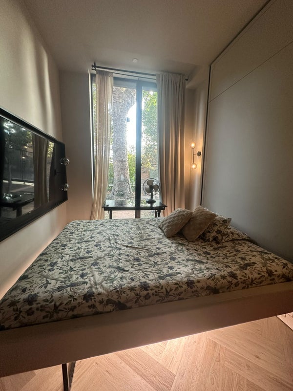 Flat Willesden Lane in Greater London
