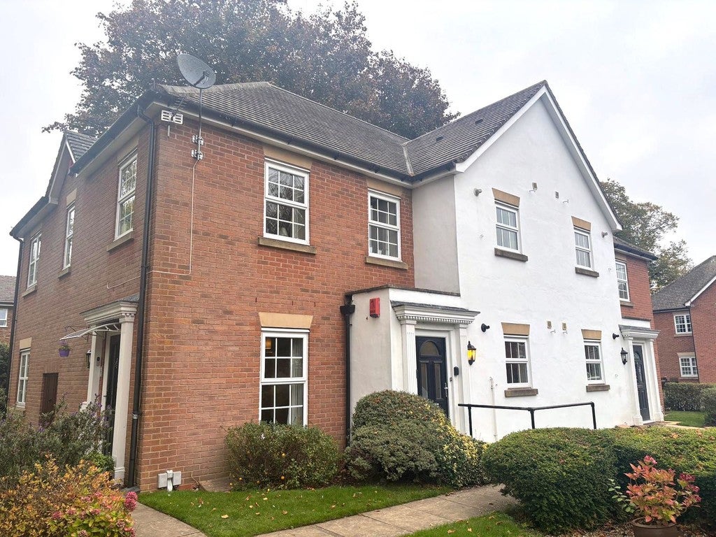 Flat Upper St John Street in Lichfield