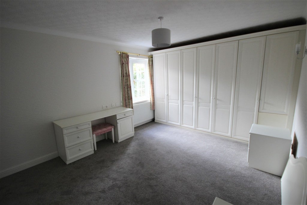 Flat Upper St John Street in Lichfield