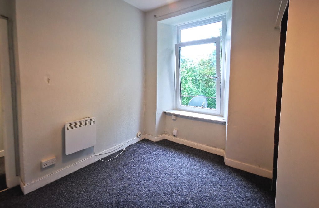 Flat Lochee Road in Dundee