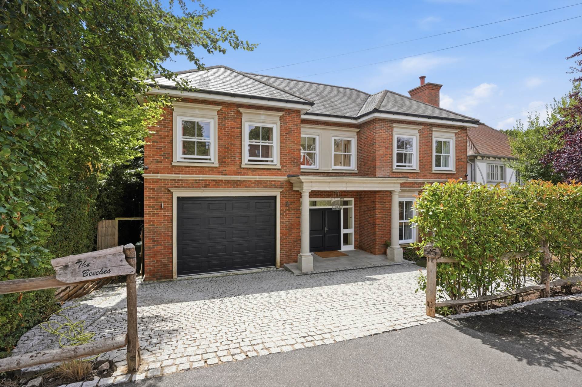 House Links Green Way in Cobham