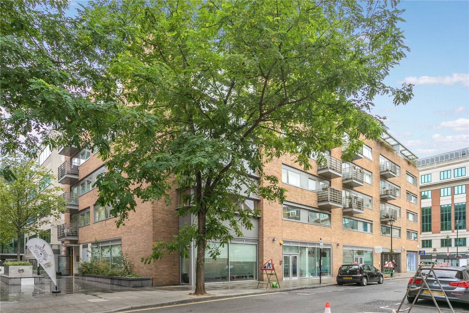 Flat Horseferry Road in City of Westminster