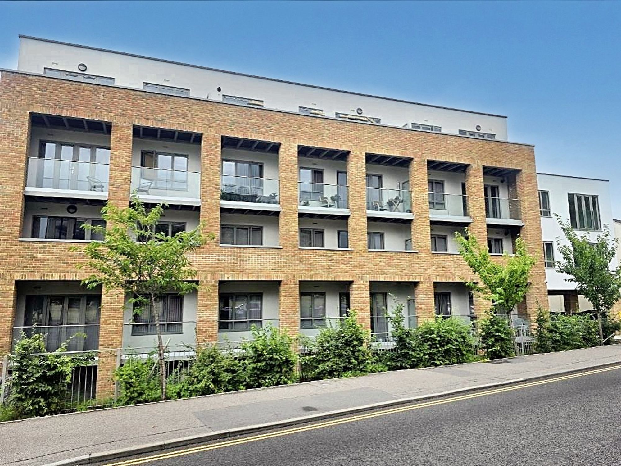 Flat Marlborough Road in Gillingham
