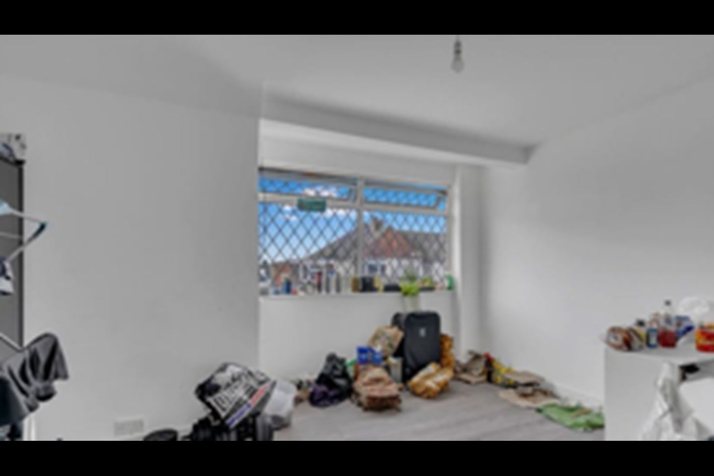 Room Harrow Road in Borough of Spelthorne
