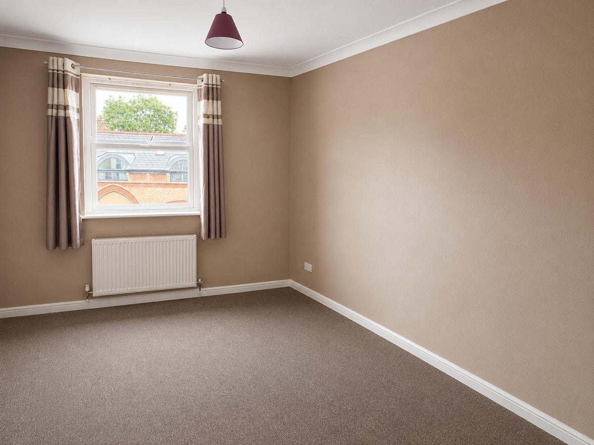 Flat Stanstead Road in Greater London