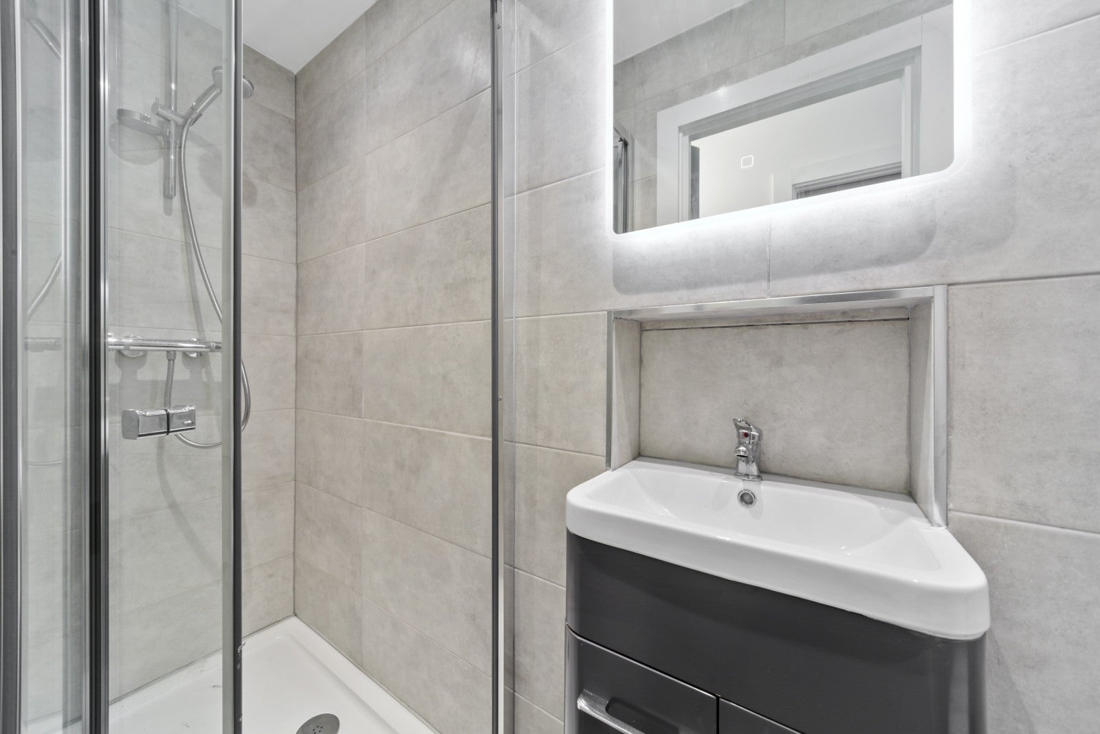 Room Berrymede Road in Greater London