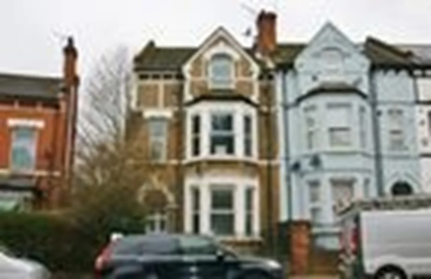 Flat Acton Lane in Greater London