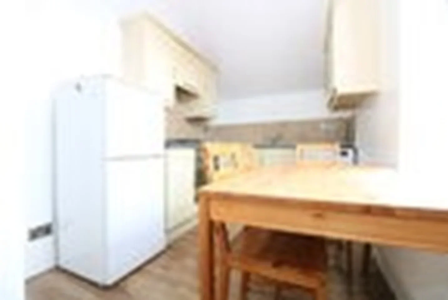 Flat Acton Lane in Greater London