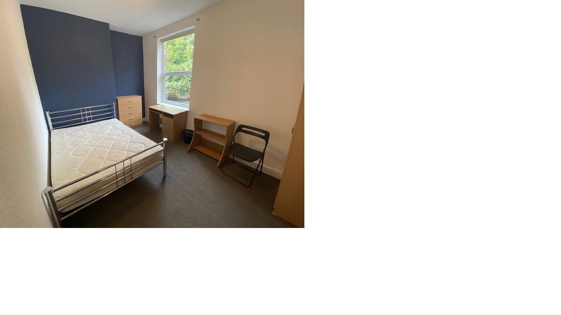 Room Tiverton Road in Birmingham