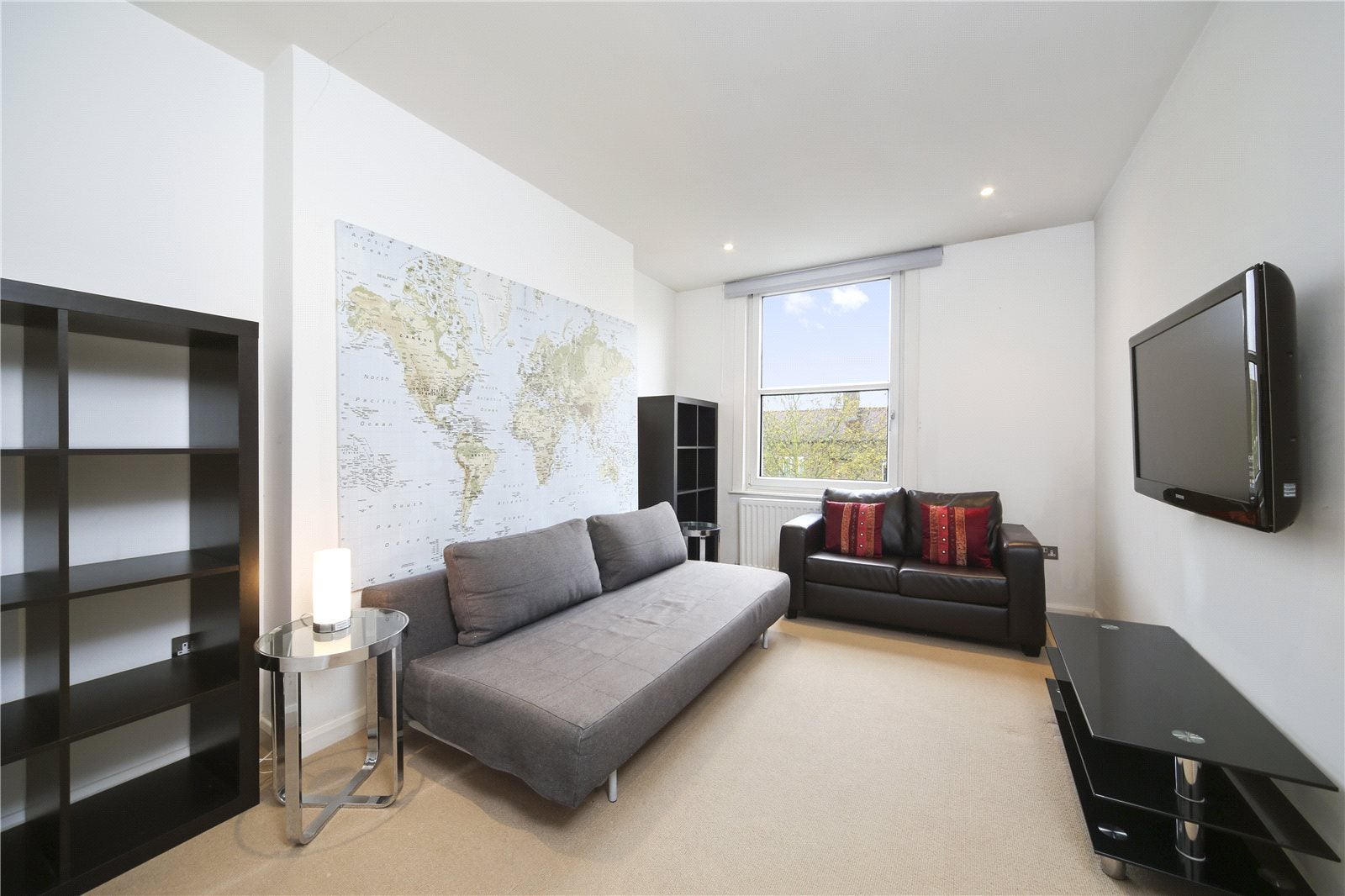 House Ladbroke Grove in Greater London