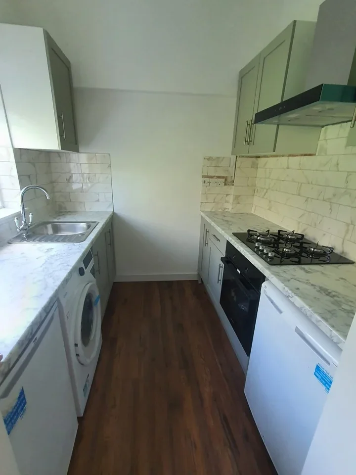 Flat Maclise Road in Greater London