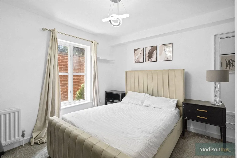Flat Hart Street in Brentwood